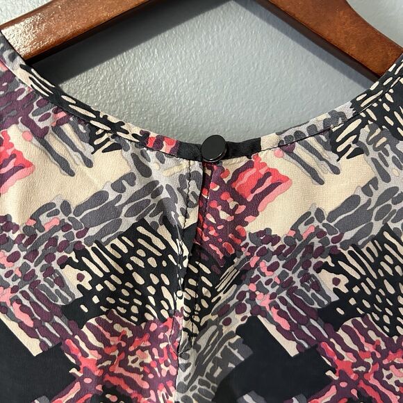 Trina Turk Silk Top Size Small Artsy Luxe Lightweight Blouse Womens Chic Office - Picture 10 of 14
